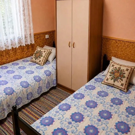 бунгало- Bungalow-каварна * קברנה